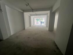 North Canal Road (D1), Retail #589651231